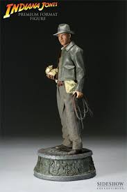 The Premium Format Indiana Jones Figure Presents The Adventuring Archaeologist As He Appears In Raiders Of The Lost Indiana Jones Sideshow Collectibles Indiana