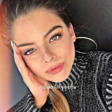 Daniela legarda (@Danielalegardaa)