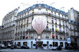 Discover christian dior fashion, fragrances and accessories for women and men Dior To Open New Paris Store On Champs Elysees On July 15 News Distribution 1115786