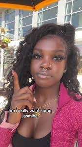 Jasmine Mac's Instagram, Twitter & Facebook