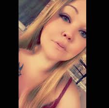 Lane Dehaven's Instagram, Twitter & Facebook