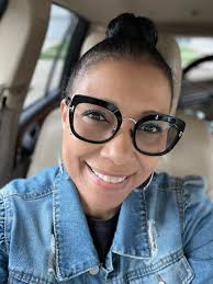 Hello, I'm Jennyvi and something to know about me is