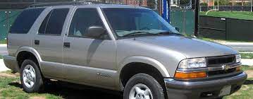 The nameplate was first used in north america from 2001 to 2008, when it was replaced by the traverse crossover suv in 2009. Chevrolet Blazer Infos Preise Alternativen Autoscout24