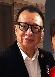 Hung La's Instagram, Twitter & Facebook