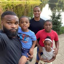 Latest on tyron woodley including news, stats, videos, highlights and more on espn. Tyron Woodley Bio Age Net Worth Height Married Nationality Body Measurement Career