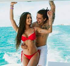 Maria lina deggan está cada dia mais radiante com a gravidez ao lado do noivo, whindrsson nunes. Maria Lina Deggan Aparece De Biquini E Whindersson Nunes Se Derrete Que Barriguinha Gostosa Estrelando