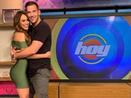 Twitter @iamyanetgarcia instagram @iamyanetgarcia contactos: Asi Expresa El Novio De Yanet Garcia Su Amor Por La Chica Del Clima Infobae