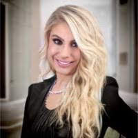 Crystal Shattuck's Instagram, Twitter & Facebook