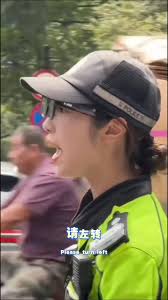 Bartek Czech: Tutaj leży przyszłość nauki Bartłomiej Czech jest obecnie  polskim badaczem w Instytucie Studiów Zaawansowanych na Uniwersytecie  Tsinghua, gdzie studiuje fizykę kwantową. On i jego żona zrezygnowali z  pracy na amerykańskich