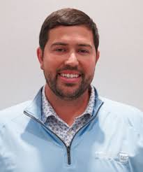 Encuentra un representante. Gregory Poole.