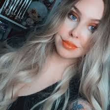 Lauren Kimball's Instagram, Twitter & Facebook