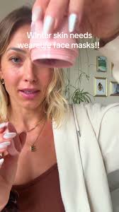 Obsessed with all of @Arencia products! I love this red smoothie serum with  collagen, niacinamide and peptide. It seriously makes my skin so smooth and  refined. I keep it