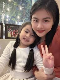 3 con gái xinh xắn giúp Vân Trang ngày càng giàu sang, tậu đất 50.000m2 và  biệt thự triệu đô