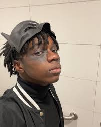 Joseph Claxton's Instagram, Twitter & Facebook