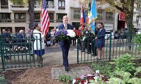 Des images inédites de l'attentat du world trade center ont été mises en ligne sur internet. Commemoration Des Attentats Du 11 Septembre 2001 Ambassade Et Consulats Des Etats Unis D Amerique En France