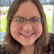 Dana Ries's Instagram, Twitter & Facebook