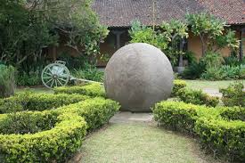 Garten stein kugeln aus basanit sind dekorativ und vielfältig einsetzbar. Costa Rica Die Spharen Steinkugeln Der Indigenen Stamme
