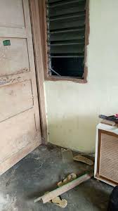 Ketika kepala penisku masuk, perempuan itu kelihatannya memahami kalau harus membuka pahanya. Kes Pecah Rumah Dan Curi Kereta Di Orang Kota Tinggi Facebook