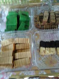 Aplikasi aneka resepi kek menghidangkan resepi kek kegemaran dari pelbagai variasi kaedah masakan dan penyediaan iaitu kek bakar, kek tanpa bakar, kek kukus dan kek cawan. Pin On Assorted Sarawak Layered Cake