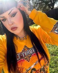 Troy Mobley's Instagram, Twitter & Facebook