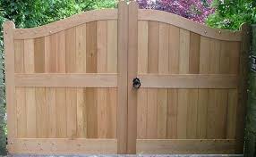 When building a wooden gate, there are several factors to consider. Awesome Garden Fencing Ideas For You To Consider Home To Z Wooden Gates Driveway Wooden Garden Gate Wooden Gate Designs