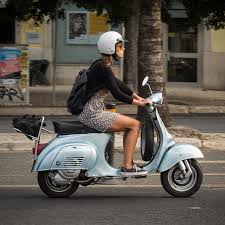 I Want Another Scooter And Sometimes To Live In A City Again Sometimes Vespa Girl Scooter Girl Vespa Scooters