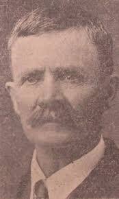 Elizabeth Haggerty's Instagram, Twitter & Facebook