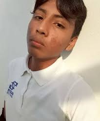 Aún me acuerdo cuando iba a iniciar mi transición y tenía mucho miedo ahora  5 años después puedo decir que me siento alegre y feliz por haber forjado a  la mujer que