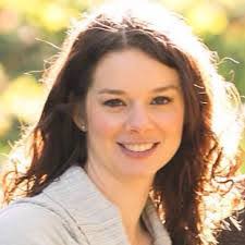 Wendi Shaw's Instagram, Twitter & Facebook