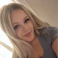 Liz Hargis's Instagram, Twitter & Facebook