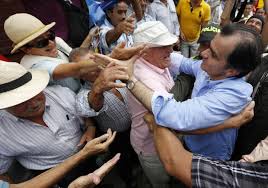 Recomendado más leído lo último. Colombia Campana Presidencial Atrapada En Escandalos Internacional Tucson Com
