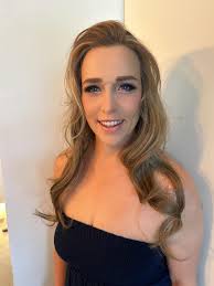 Makeupbystella.com...