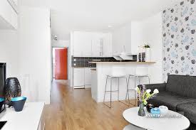 квартира студия 18 кв м фото интерьер и планировка Interer Dlinnoj Studii 32 M S Odnim Oknom Interer Studii Interer Idei Domashnego Dekora
