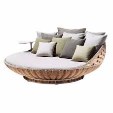 Going with a traditional canopy style bed can be a gorgeous complement to the outdoors. Walden Outdoor Furniture Round Daybed With Canopy Patio Rattan Resin Wicker Round Sun Bed Global Sources