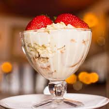 Pave Au Chocolat Blanc A Kelly Key Oficialkellykey Uma Das Mais Pedidas Sobremesas Do P6 Delicioso Pave Ao Creme De Choc Food Desserts Pudding