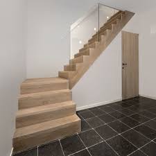 We did not find results for: Escalier Quart Tournant Qui Facilite L Acces A L Etage Et Aux Chambres