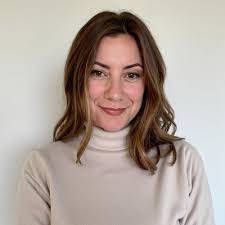 Danielle Baughman's Instagram, Twitter & Facebook