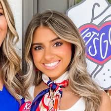 Beth Engelke (@lbethengelke)