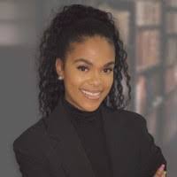 Patty Cameron's Instagram, Twitter & Facebook