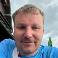 400+ profilů „Dani“