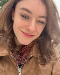 Ella Dixon's Instagram, Twitter & Facebook