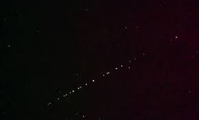 Ostatecznie po wielu dniach oczekiwania start doszedł do skutku, a trajektoria przelotów tej serii satelitów starlink jest na tyle sprzyjająca, że uda się je zobaczyć z polski już niecały tydzień po starcie czyli w poniedziałek, 12 października 2020. Navod Jak Snadno Sledovat Druzice Konstelace Starlink Na Nocni Obloze Elonx