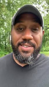 This #singandstroll goes out to Traci Schmidt-Zubka!