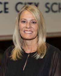 Carol Eckl's Instagram, Twitter & Facebook