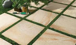 Le mattonelle per esterno vengono prodotte con i medesimi materiali utilizzati per le mattonelle da interno; Pavimenti Per Esterni Guida Alla Scelta