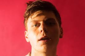 Chaz Cardigan Cultive l'Addiction Musicale avec 'Poison Ivy' ! Riptide Mag