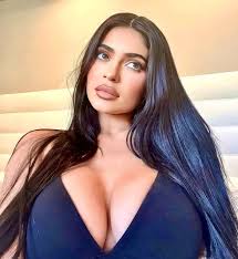 Kylie Jenner with big tits Pic | Sex.com