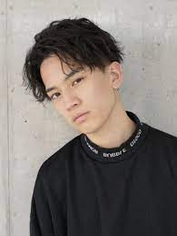 佐藤健の髪型を真似したい 甘い大人の雰囲気がエロい 佐藤健ヘア紹介 bangs バングス メンズ ヘアスタイル 男性の髪 髪型 ツイスト