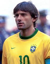 Pitu Abelardo, Luis Enrique.