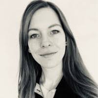 Sandra Helm's Instagram, Twitter & Facebook